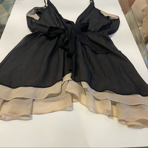 Marciano’ Sleeveless Blouse - Picture 5 of 5